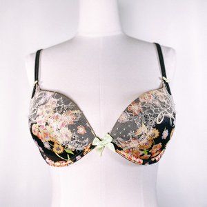 Victoria’s Secret Very Sexy Floral & Lace Bra